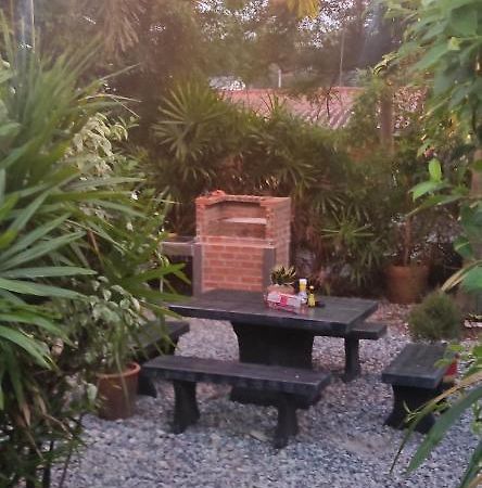 Daisy'S 2 Bedroom Family Home For Up To 5 Guests With Garden & Bbq Koh Samet Eksteriør bilde