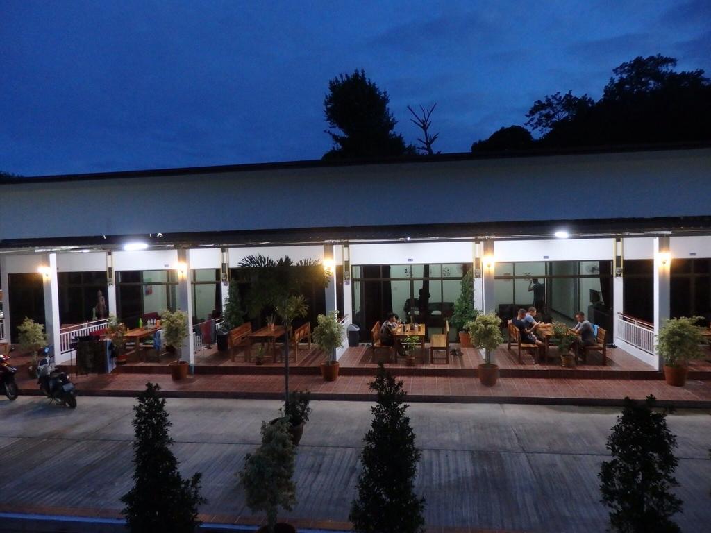 Daisy'S 2 Bedroom Family Home For Up To 5 Guests With Garden & Bbq Koh Samet Eksteriør bilde